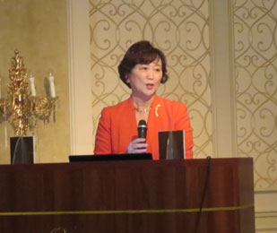 講演する関幸子氏